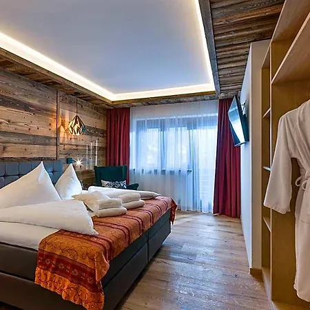 Hotel Tennenwirt 3*